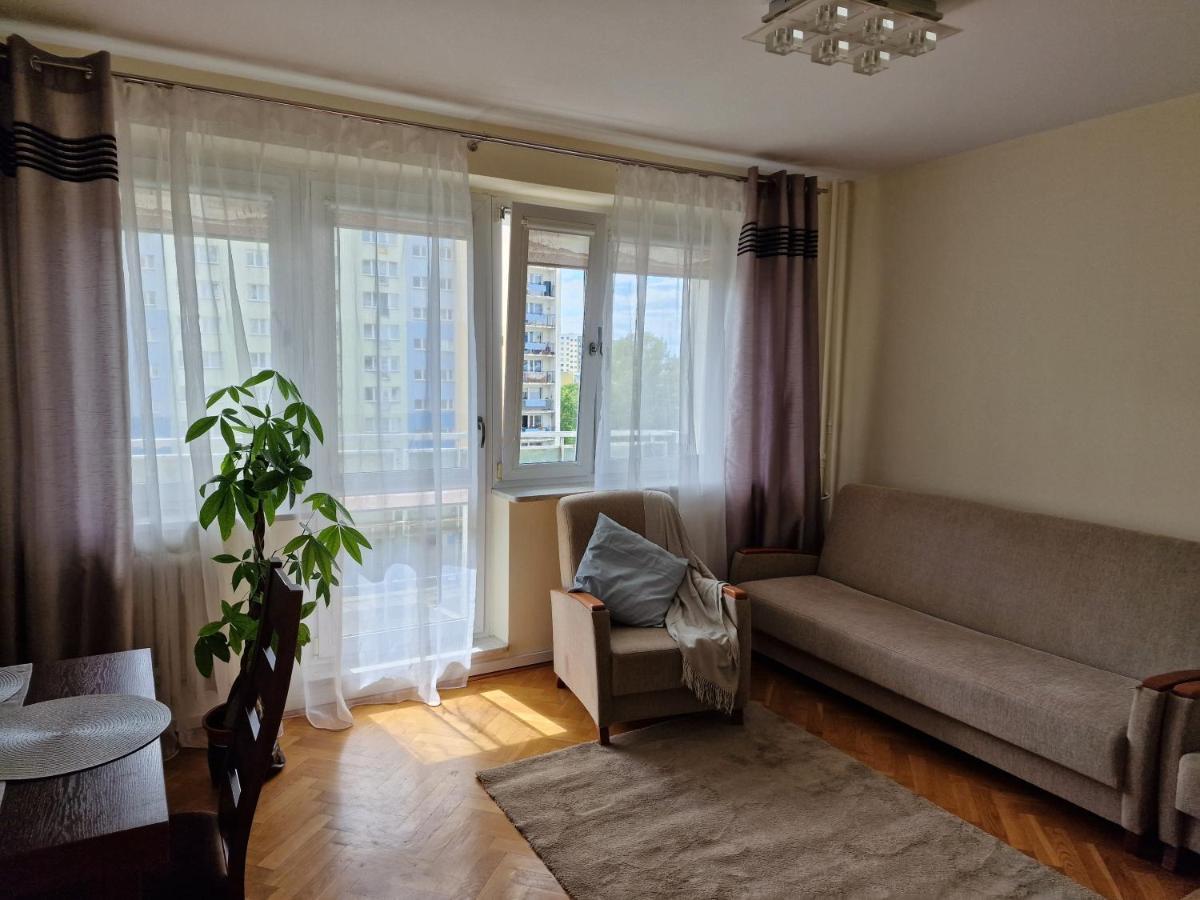 Apartament Zielona Retkinia - Blisko Zoo, Atlas Arena, Mandoria, S14, Lotnisko Łódź Exteriör bild